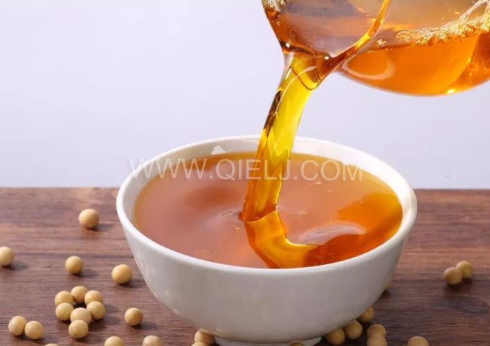 大豆油精煉加工設備，企鵝優(yōu)化工藝降低生產成本(圖1)